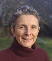 Fran&ccedil;oise CASES Maire de Saint-L&eacute;on
